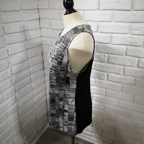 Tahari Ladies Size Large Grey & Black Pattern Sleeveless Tank top - Picture 4 of 10